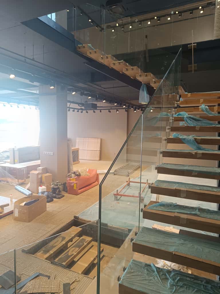 KÜPEŞTE lamine cam küpeşte